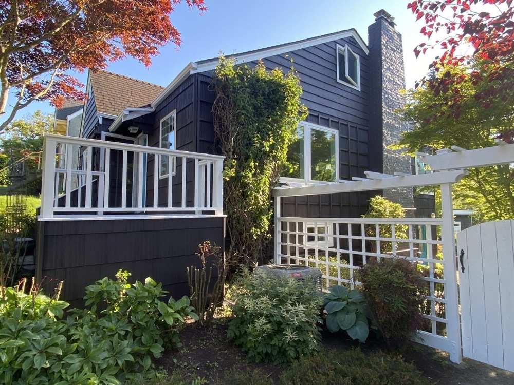 Exterior painting our work Vanhousing